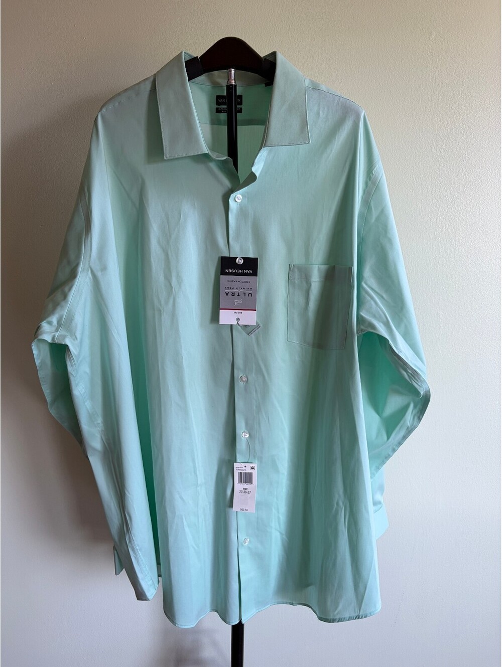 Van Heusen mint green long sleeve button front shirt